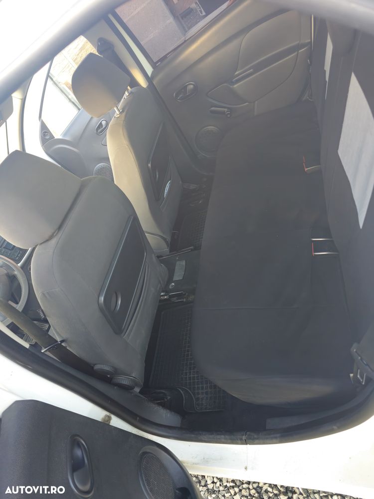 Dacia Logan 1.2 73 CP Ambiance - 7