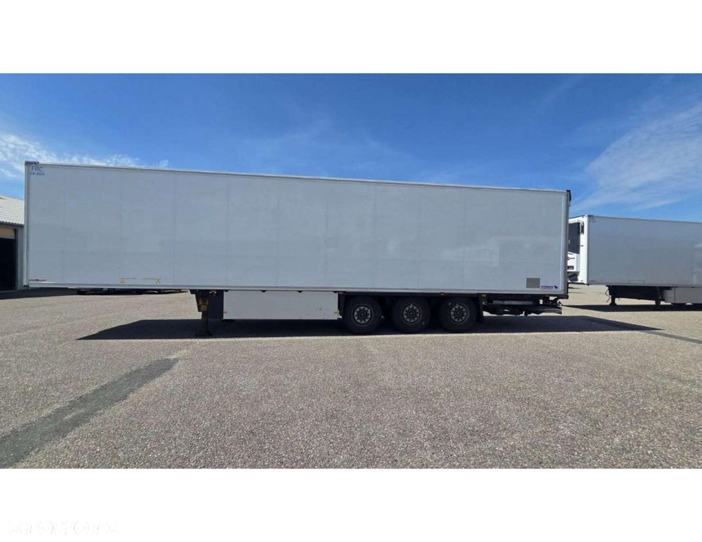 Schmitz Cargobull SKO FP 45 ThermoKing SLXi Spectrum Multitemp with Taillift - 4