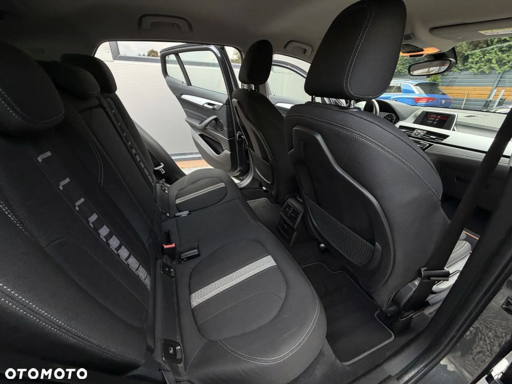 BMW X2 sDrive20i Advantage Plus - 17