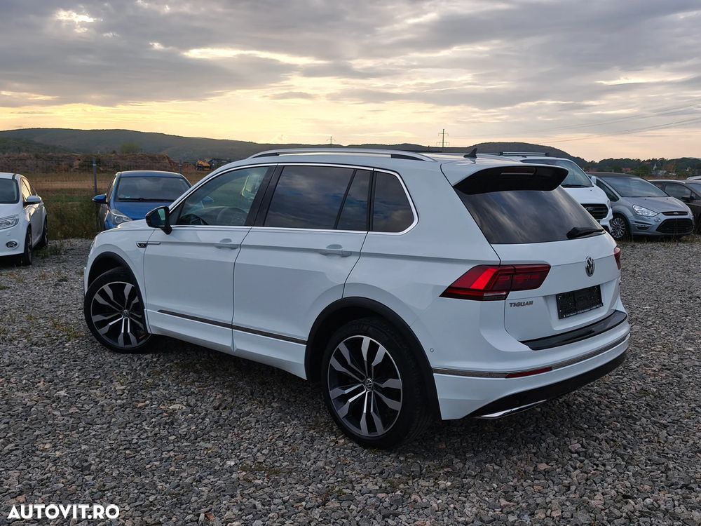 Volkswagen Tiguan - 12