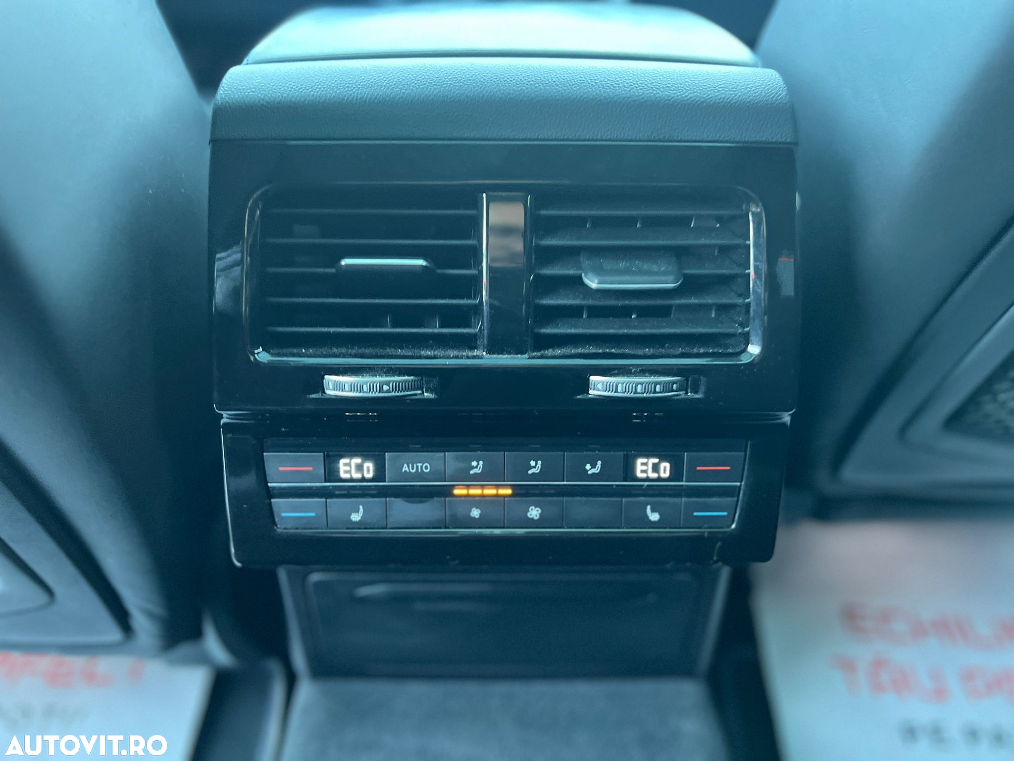 Volkswagen Touareg - 21