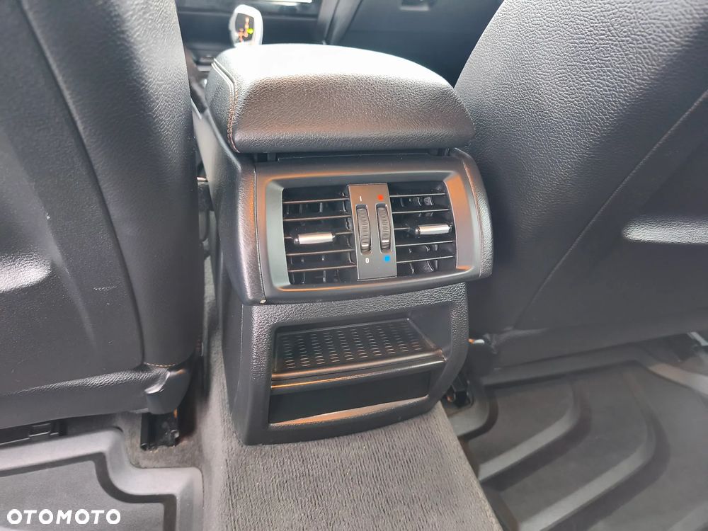 BMW X4 xDrive20i - 13