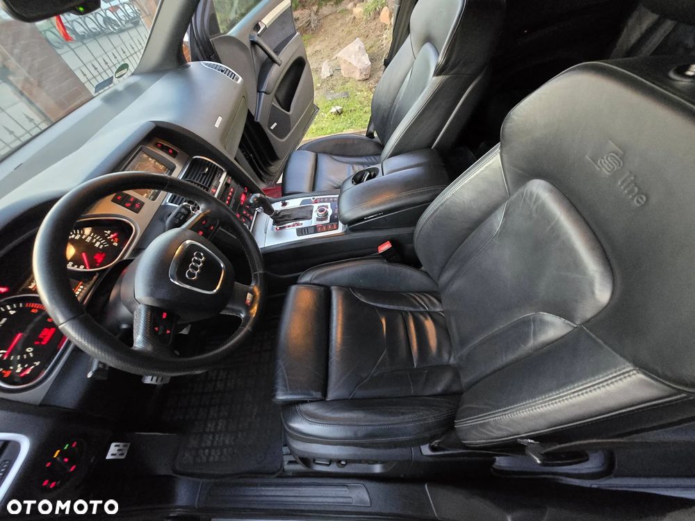Audi Q7 - 24