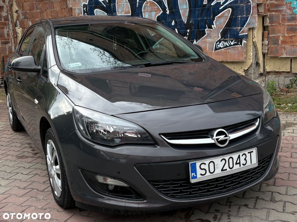 Opel Astra 1.4 - 8