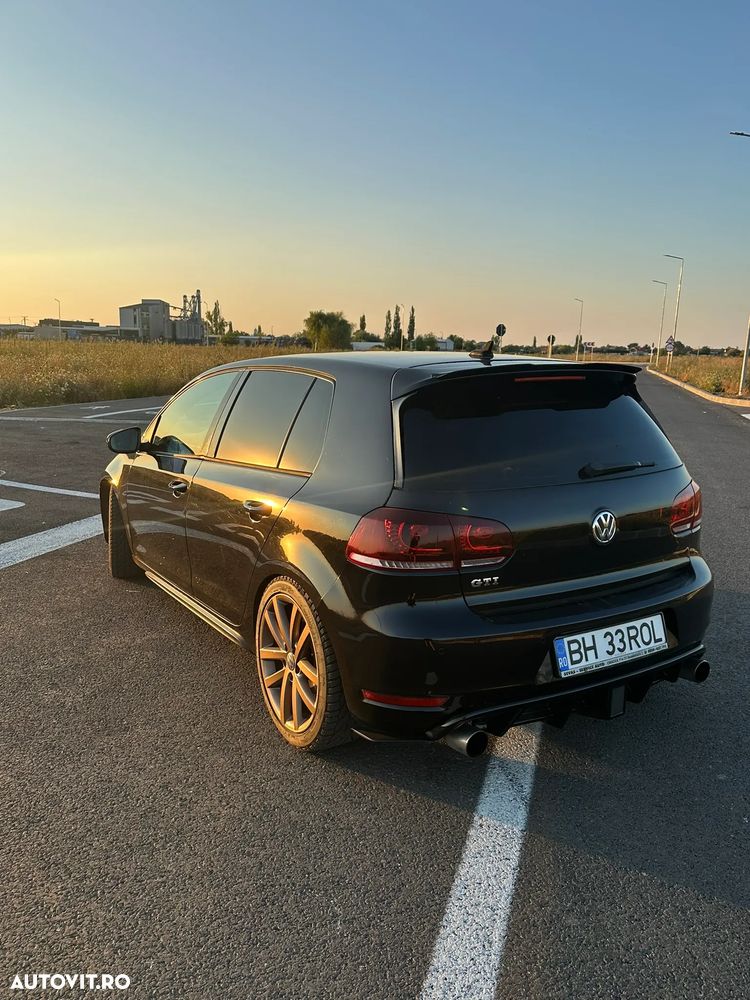 Volkswagen Golf - 3
