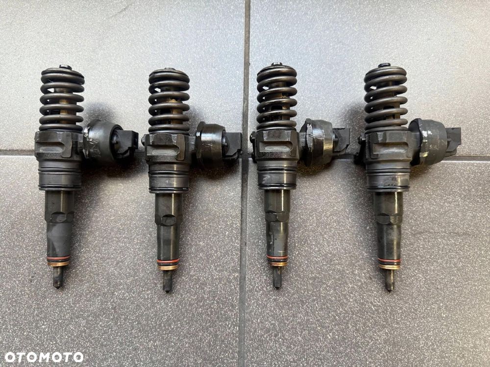 WTRYSKIWACZ 1.9 TDI VW AUDI SKODA 038130073BH