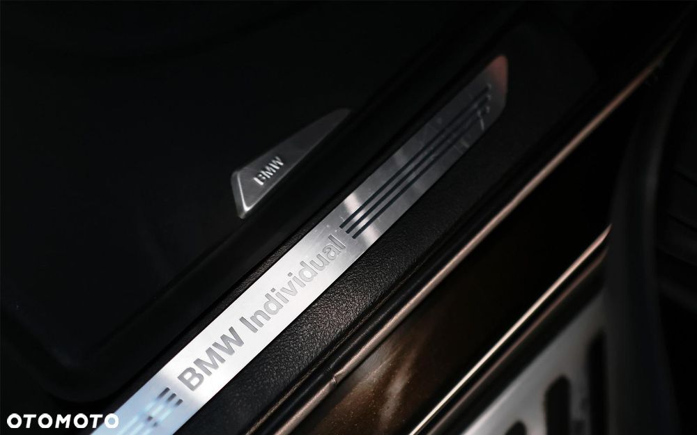 BMW X6 xDrive50i - 24
