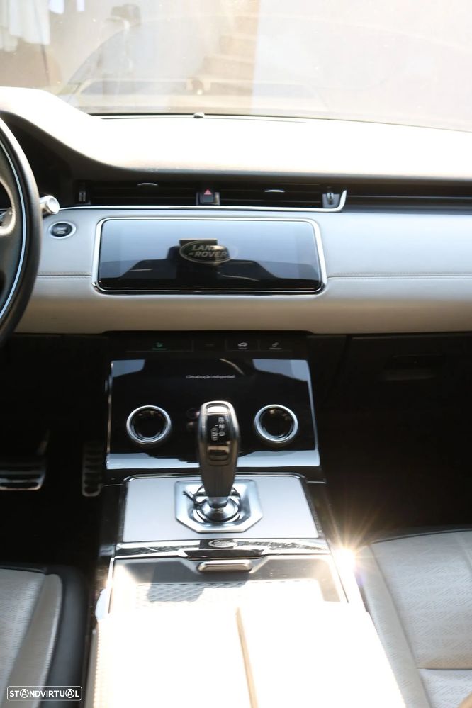 Land Rover Range Rover Evoque 2.0 D180 AWD R-Dynamic HSE Auto - 2