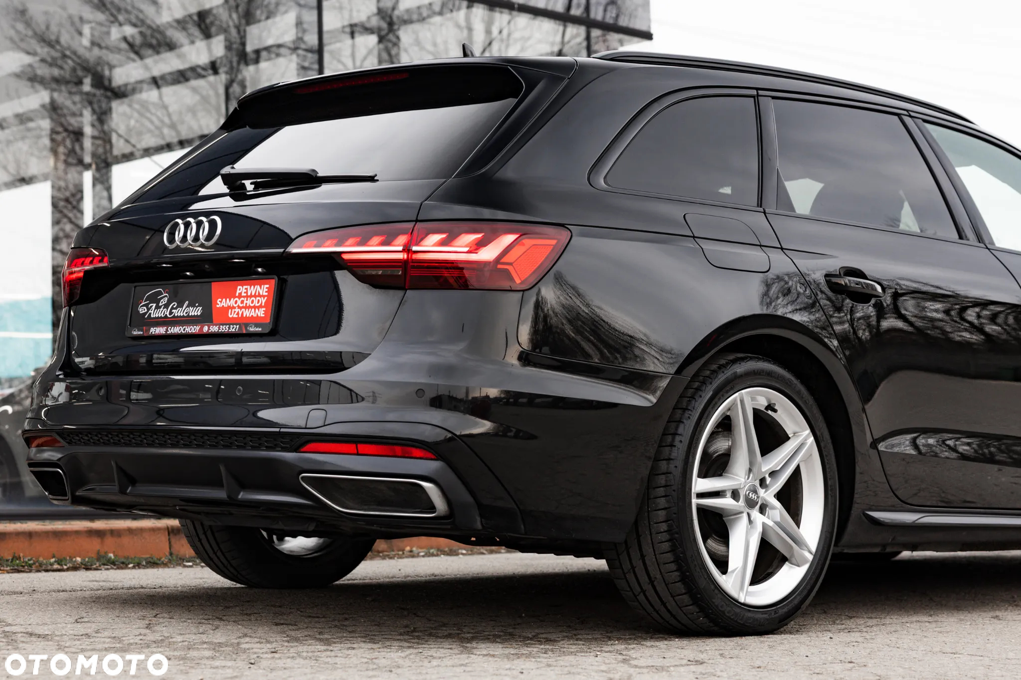 Audi A4 Avant 35 TDI S tronic S line - 14