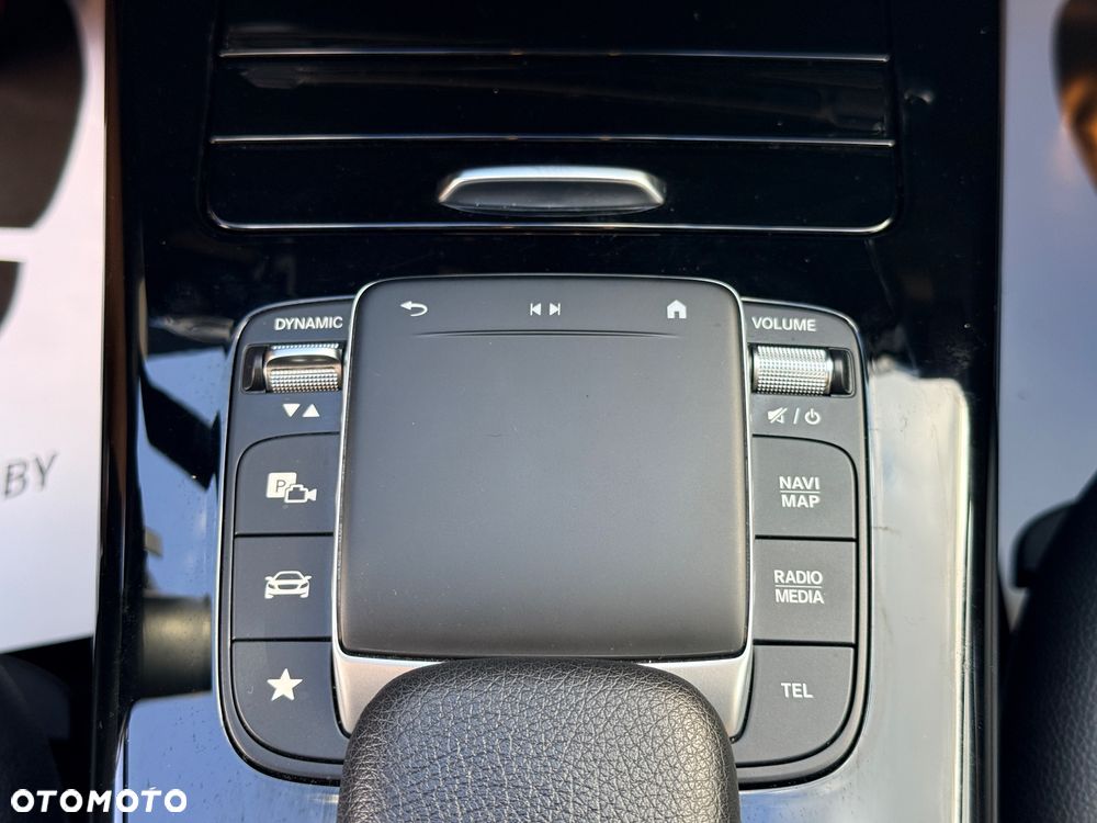 Mercedes-Benz CLA 200 7G-DCT Edition Progressive Line - 34