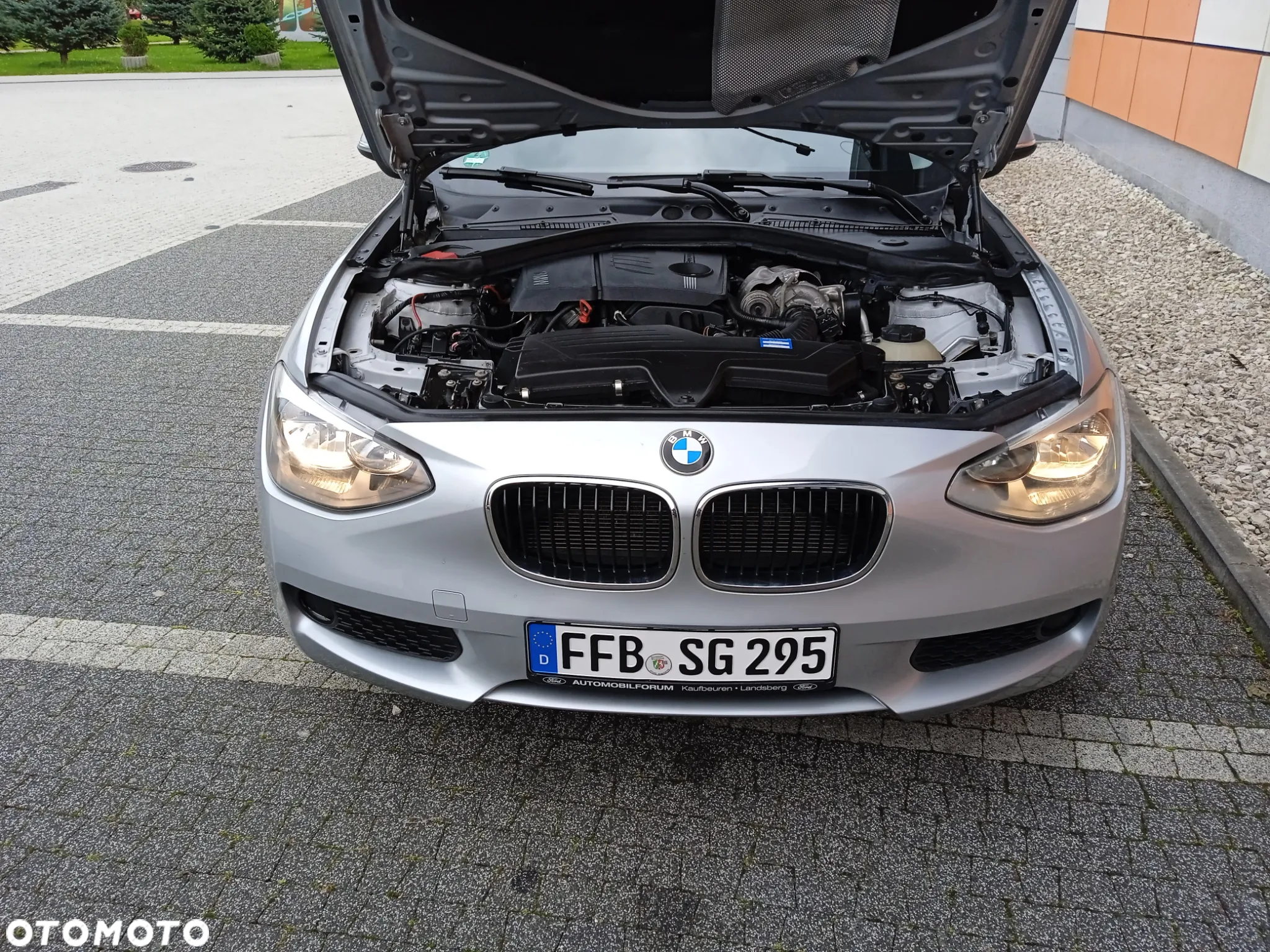 BMW Seria 1 116i - 23
