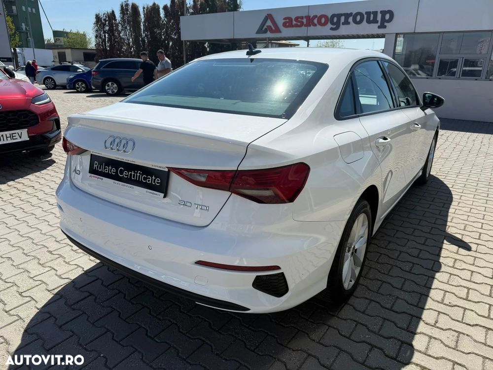 Audi A3 2.0 30 TDI Advanced - 9