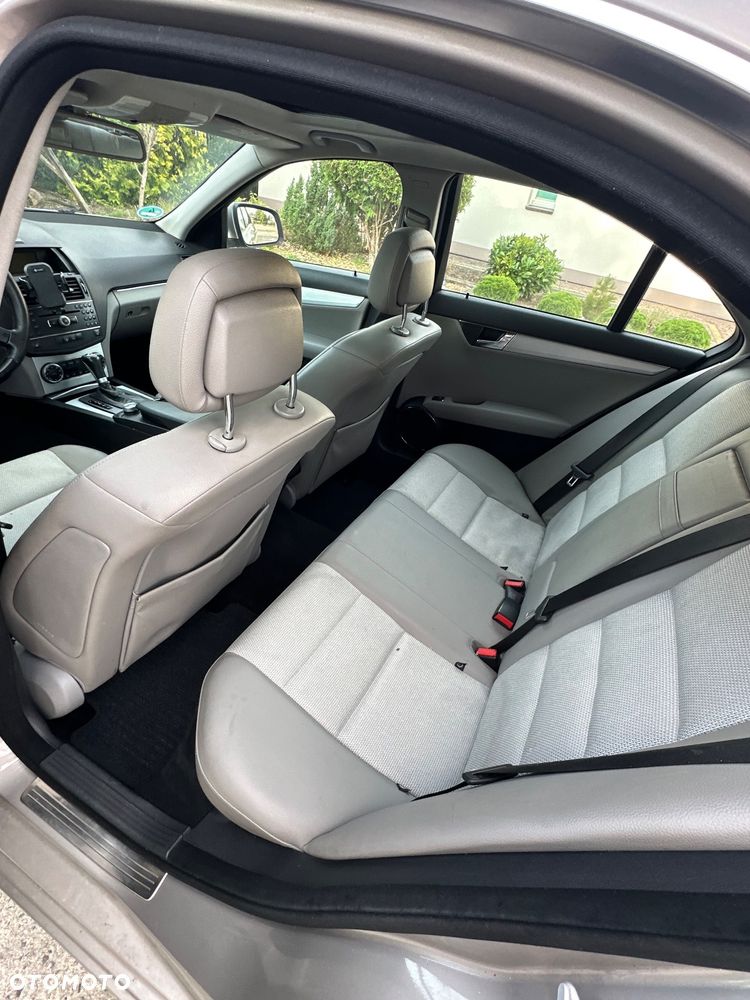 Mercedes-Benz Klasa C 280 Avantgarde 4-Matic - 5