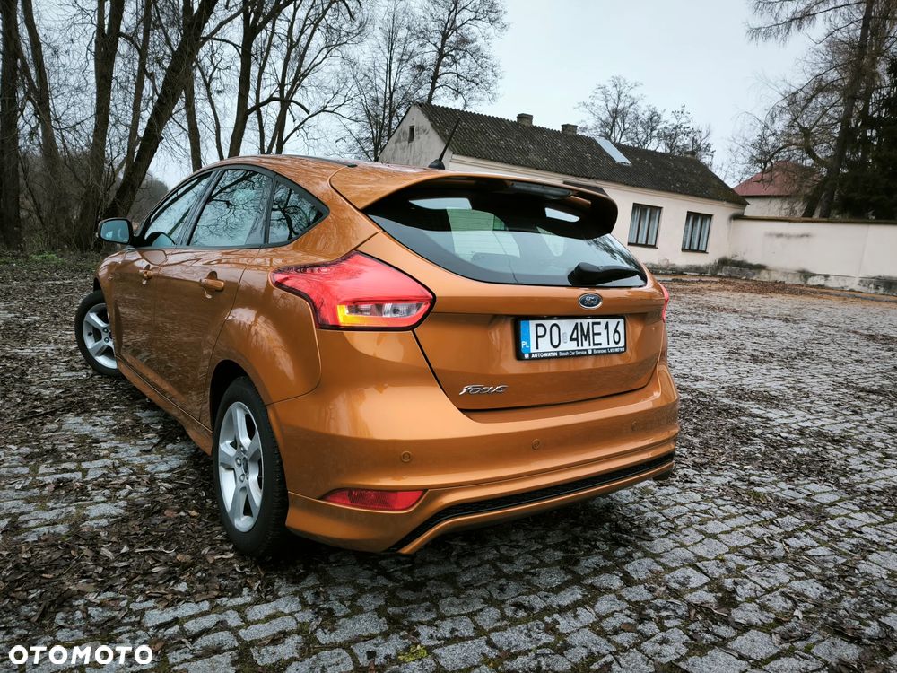Ford Focus 1.5 TDCi ST-Line - 6