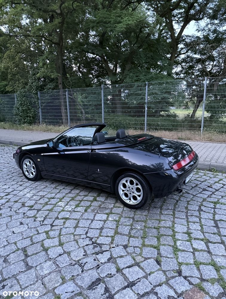Alfa Romeo Spider 2.0 JTS - 9