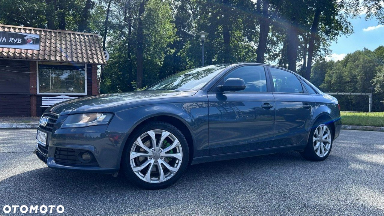Audi A4 - 1