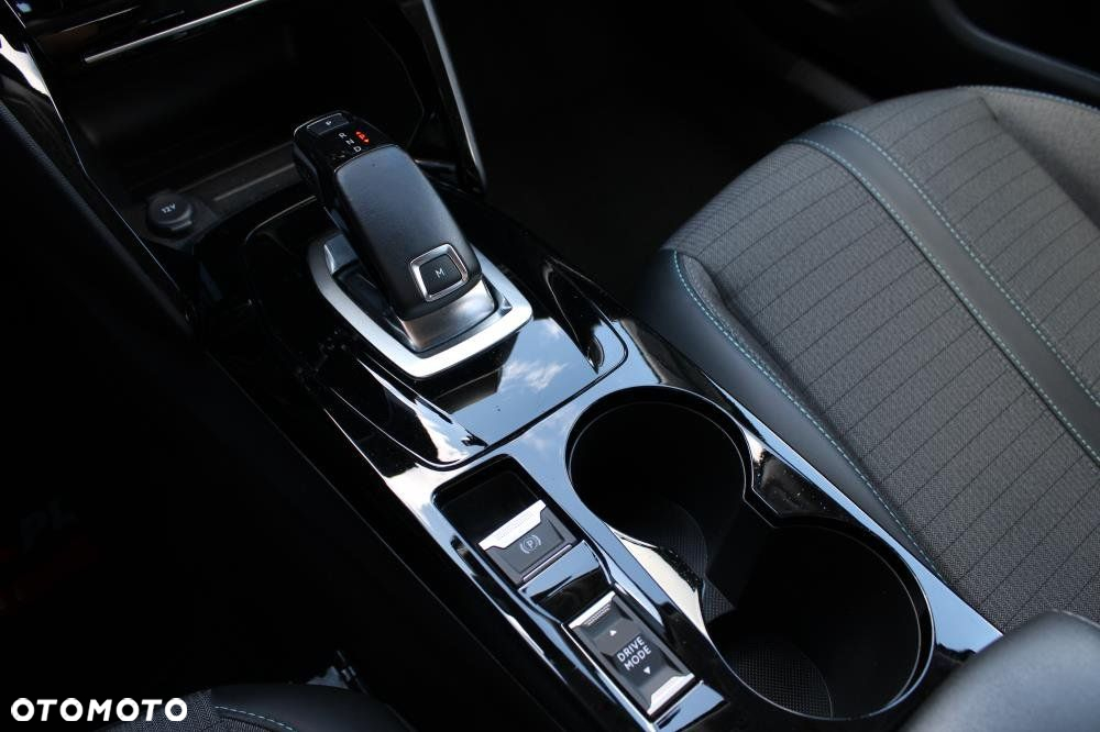 Peugeot 2008 - 15