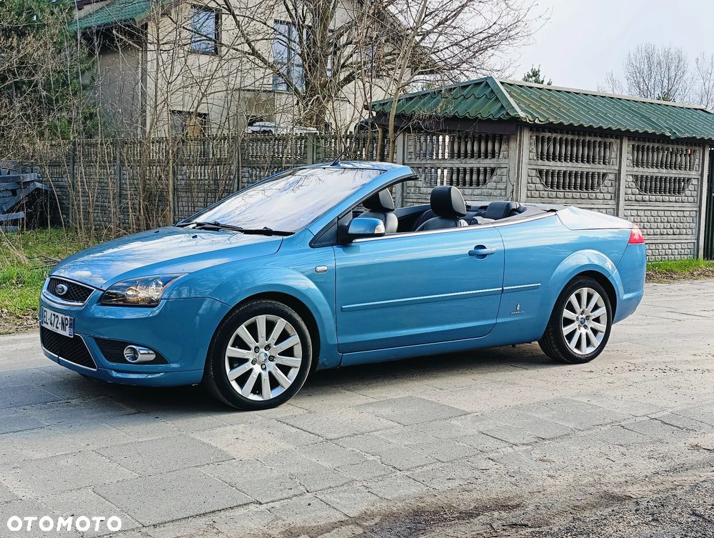 Ford Focus Coupe-Cabriolet 2.0 TDCi DPF Titanium - 15