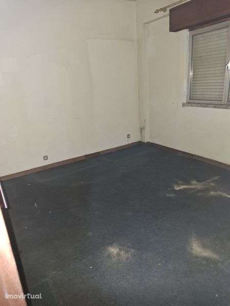 Vendo t1 em Queluz - Grande imagem: 5/12