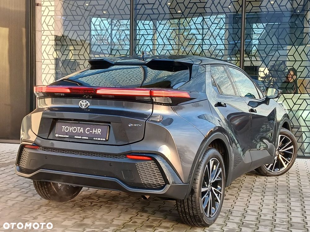 Toyota C-HR - 12