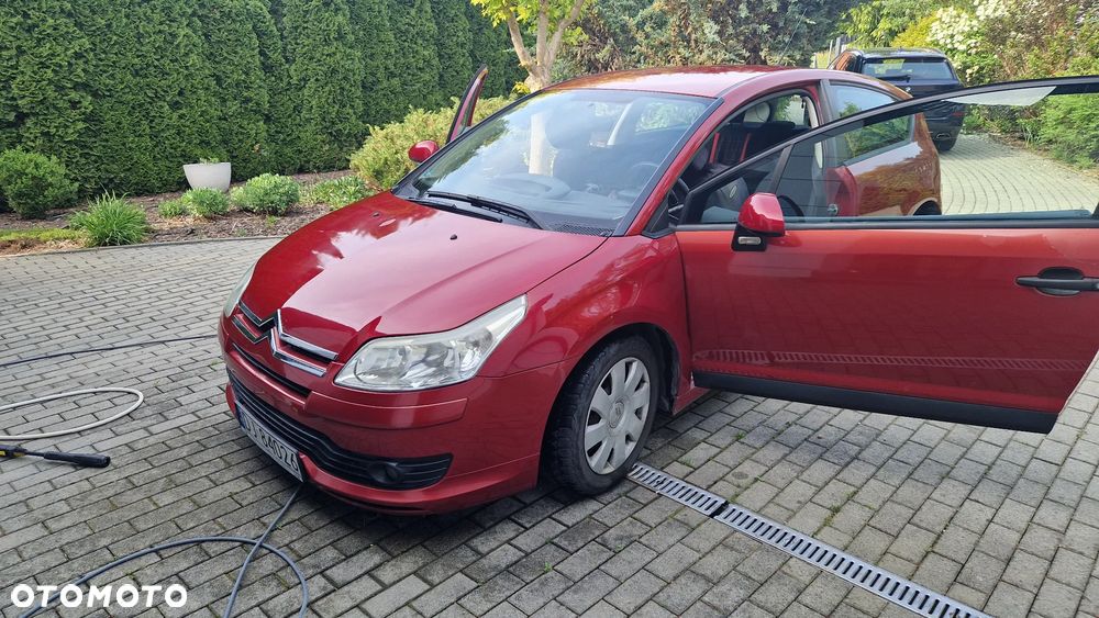 Citroën C4 1.4 16V Impress - 1