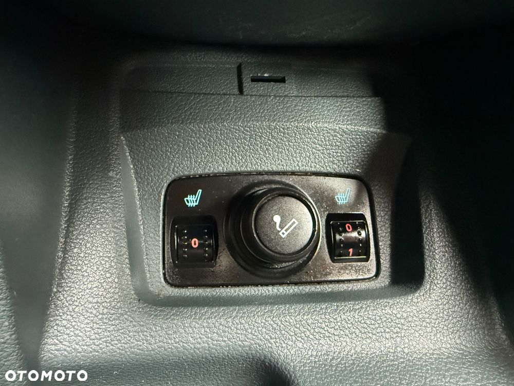 Ford C-MAX 1.6 TDCi Edition - 9