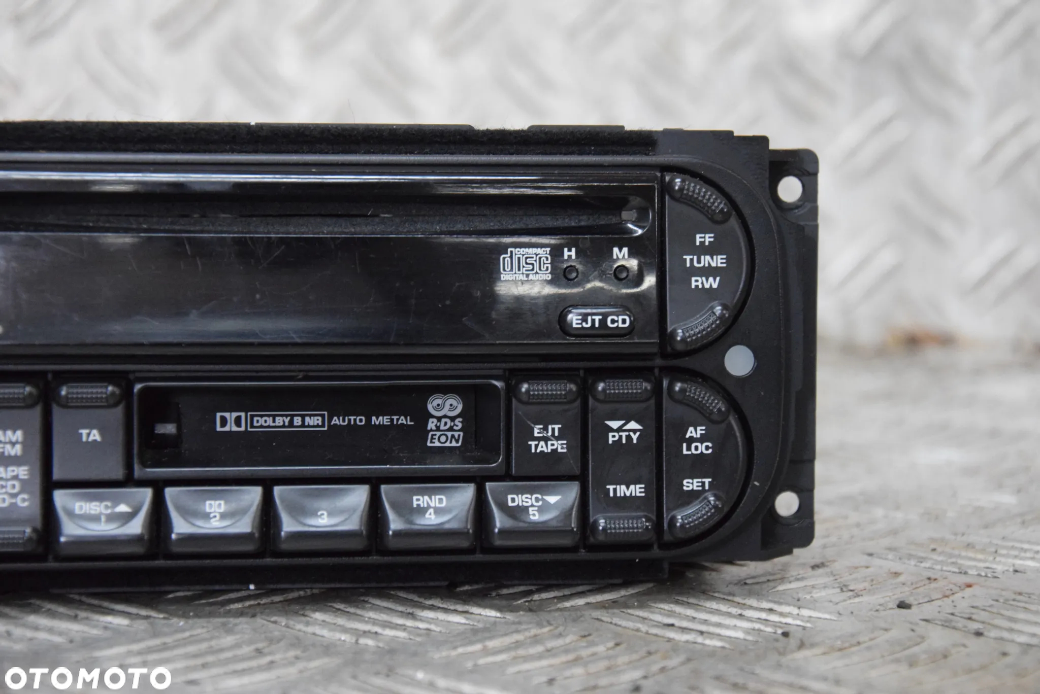 JEEP CHEROKEE KJ RADIO KOD - 3