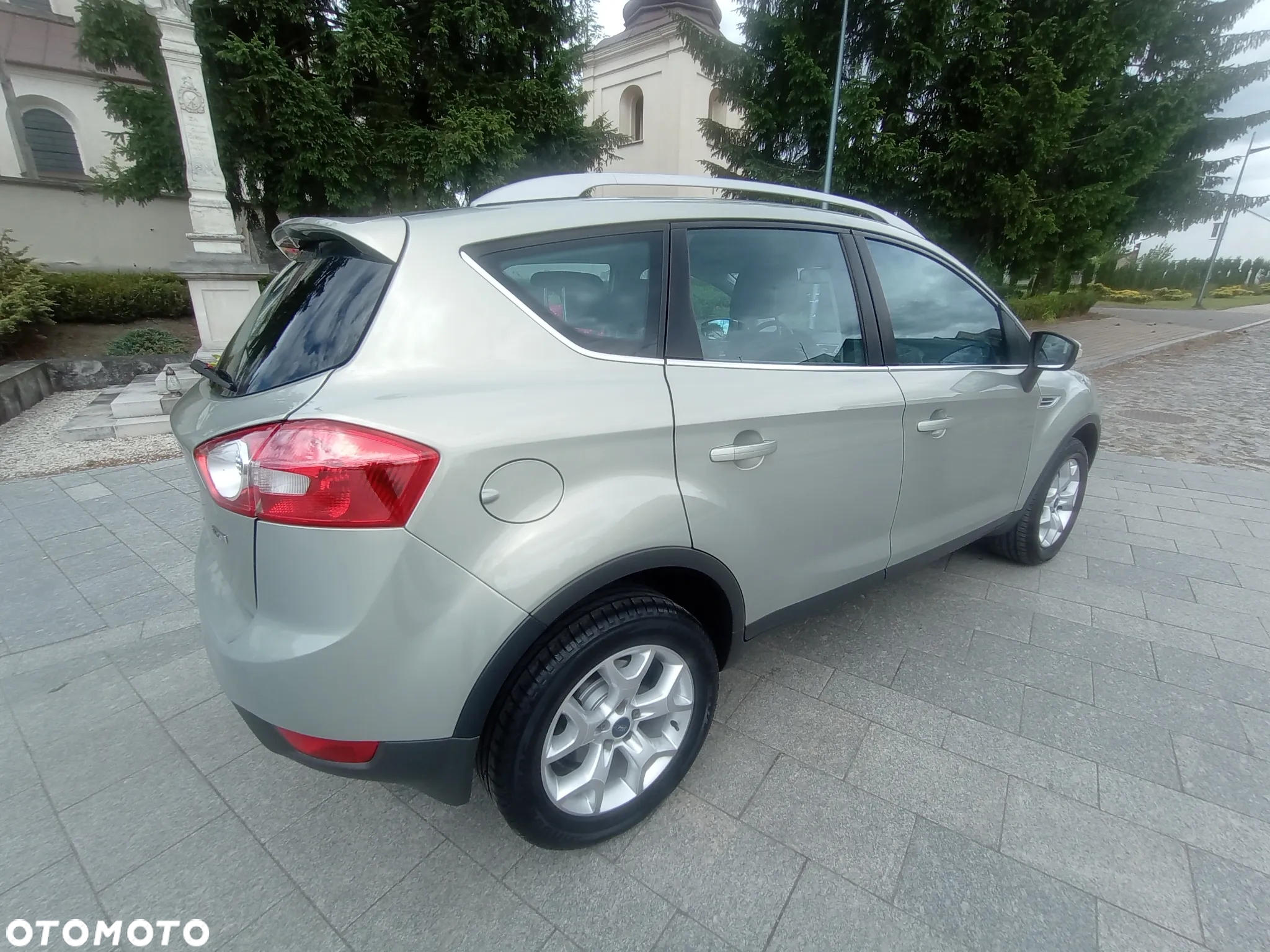 Ford Kuga 2.0 TDCi 4x4 Titanium - 13
