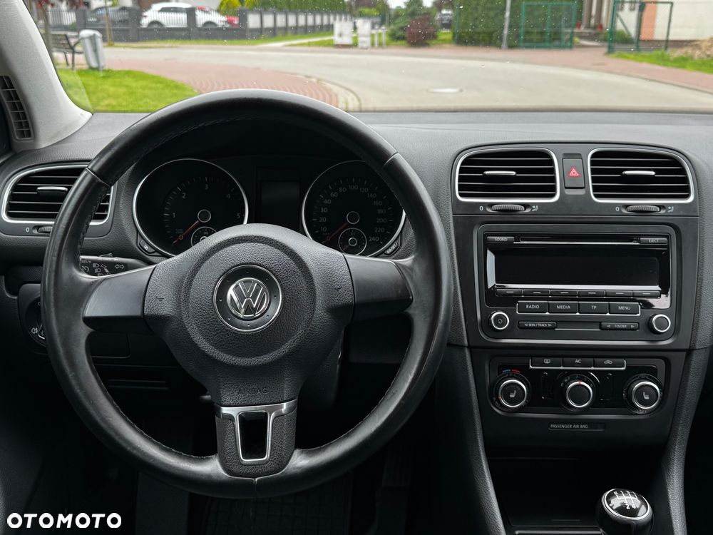 Volkswagen Golf 1.6 TDI BMT Comfortline - 10