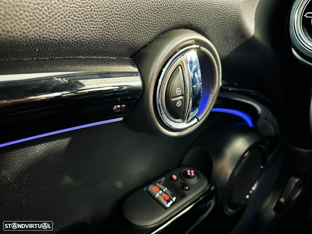 MINI 3 Portas Cooper SE Premium Classic - 54