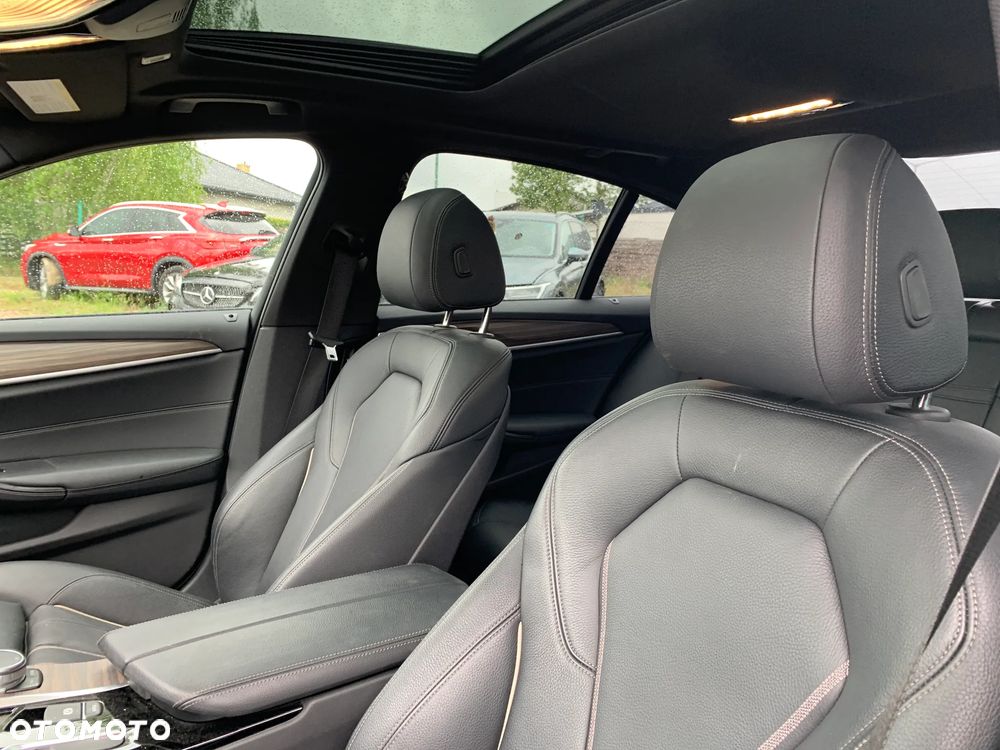 BMW Seria 5 530e iPerformance GPF M Sport sport - 13