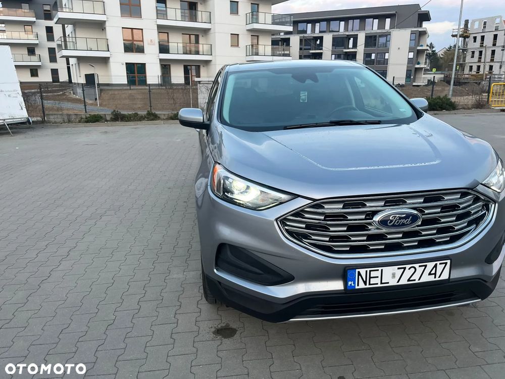 Ford Edge - 2