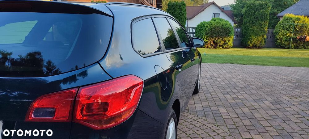 Opel Astra 1.6 Color Edition - 10