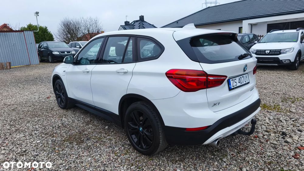BMW X1 - 11
