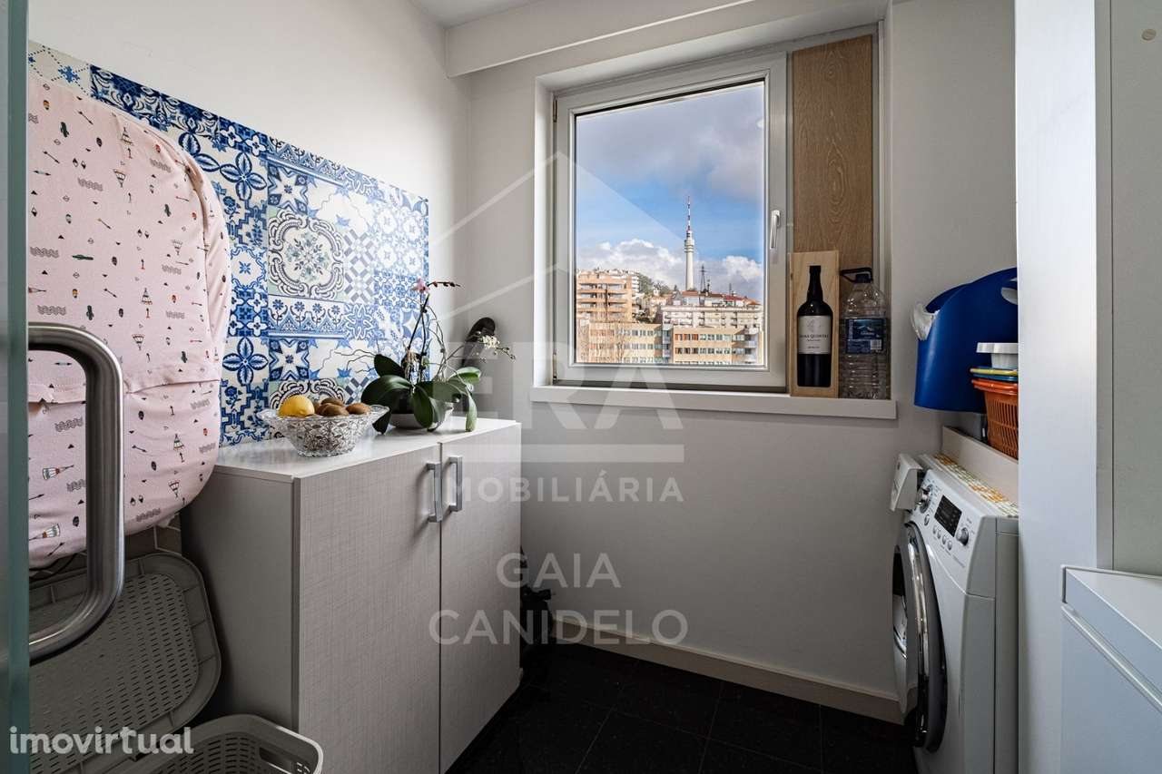 T2 no centro da cidade com vista MAR e cidade! - Grande imagem: 3/20