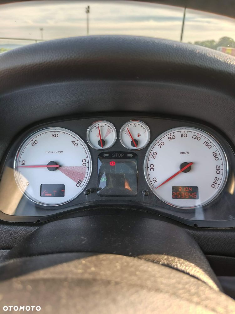 Peugeot 307 2.0 HDi Oxygo - 10