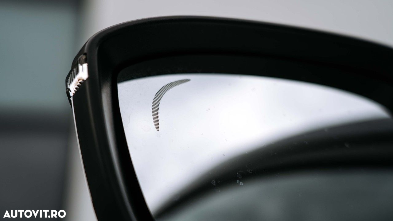 Geely Coolray - 25