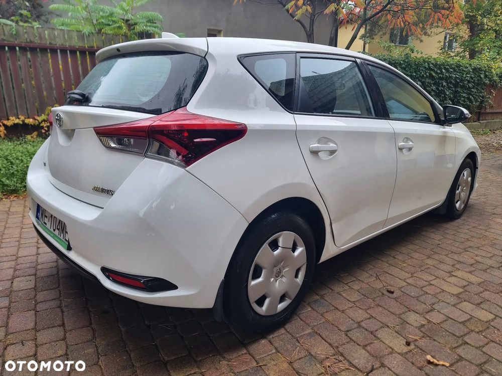 Toyota Auris 2016 photo 4