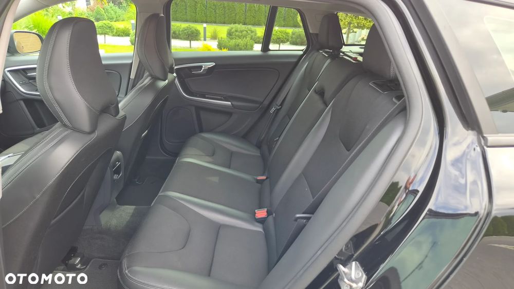 Volvo V60 D2 Kinetic - 21