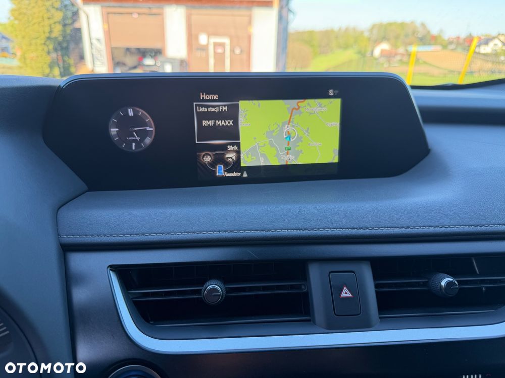 Lexus UX 250h Elegance 2WD - 33
