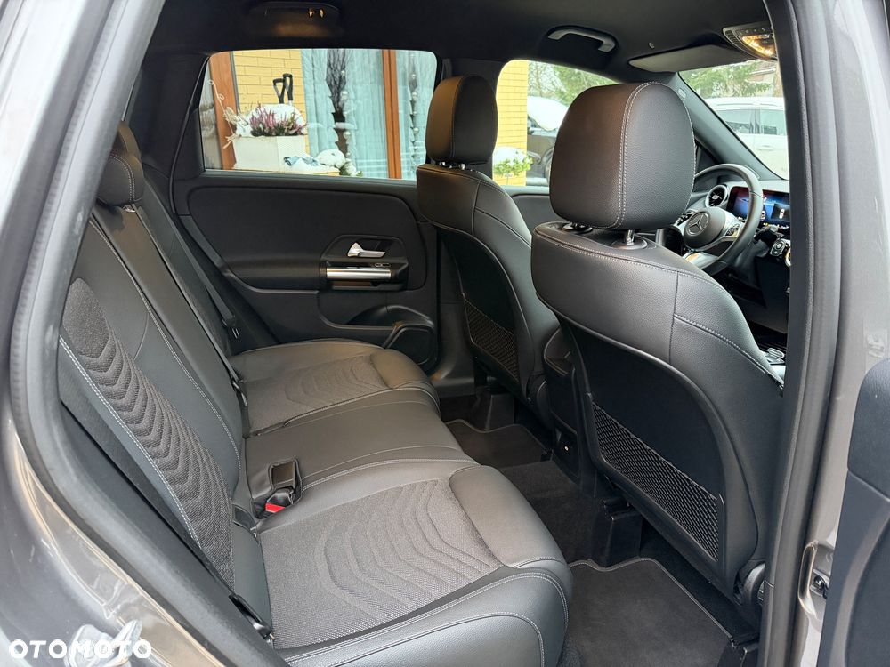 Mercedes-Benz Klasa B 200 d Progressive 8G-DCT - 21