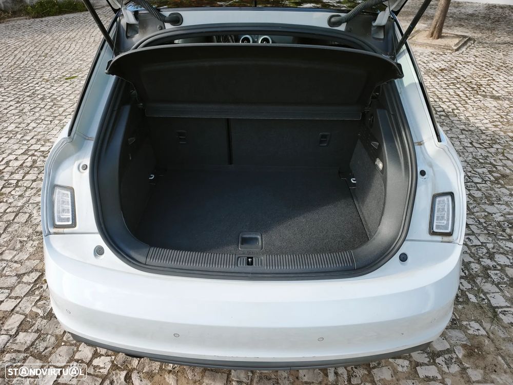 Audi A1 Sportback 1.6 TDI S-line - 12