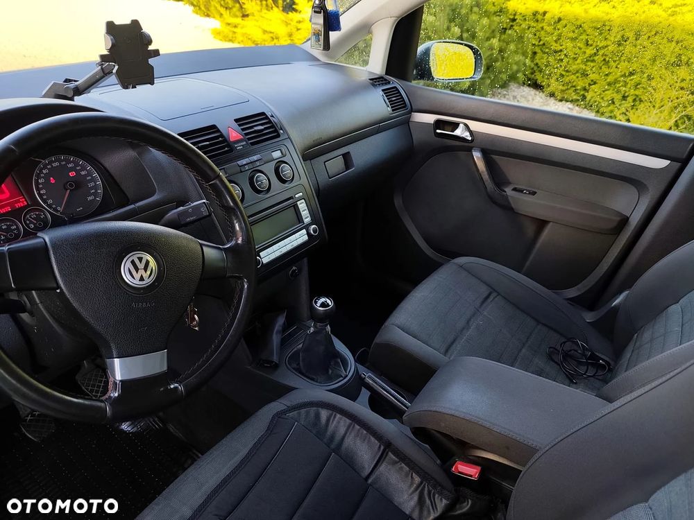 Volkswagen Touran - 7