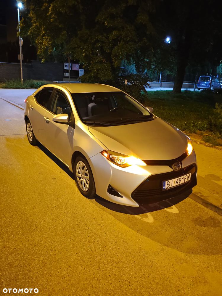 Toyota Corolla - 1