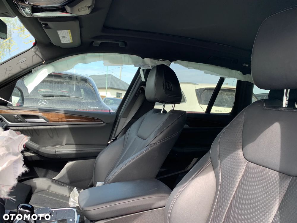 BMW X3 xDrive30i - 18
