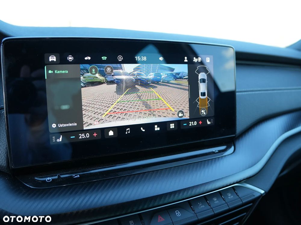 Skoda Octavia 2.0 TDI Sportline DSG - 28