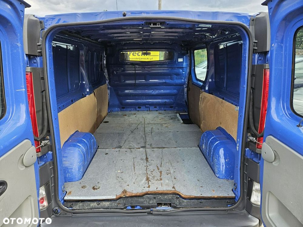 Renault Trafic - 13
