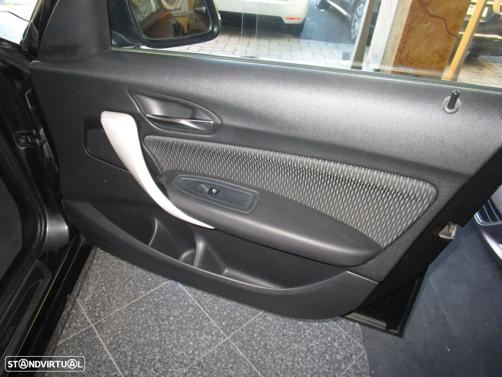 BMW 116 d EDynamics Line Sport - 19