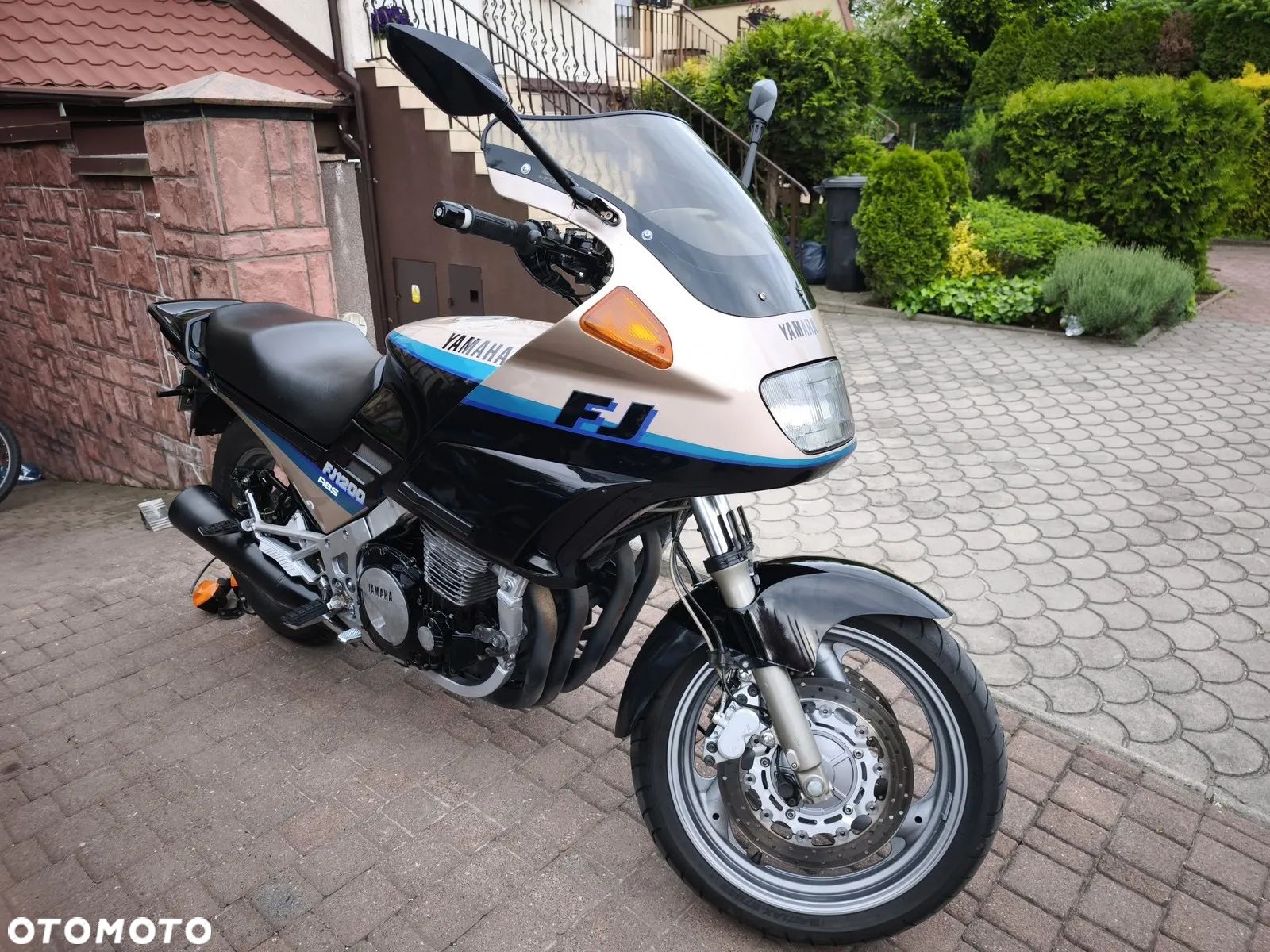 Yamaha FJ - 1
