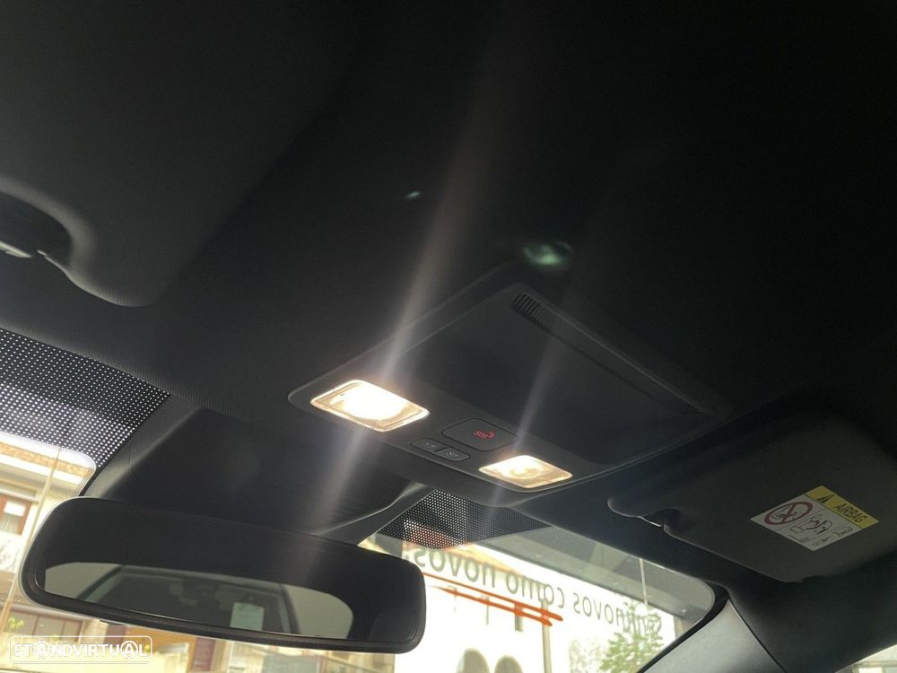 Ford Focus 1.0 EcoBoost Active - 23